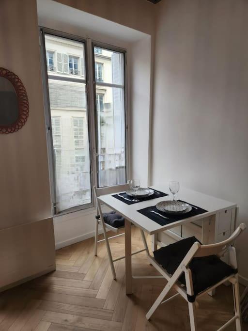 Apartment - Centre Versailles